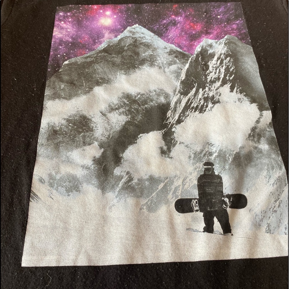 🟣 Boys old navy tshirt
